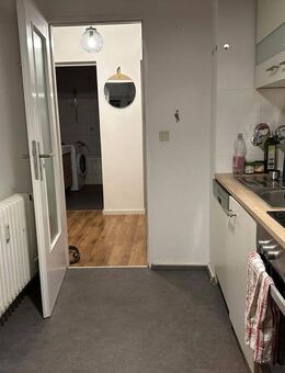 ERBPACHT Stilvolles Domizil mit Balkon und TG-Stellplatz - Berlin