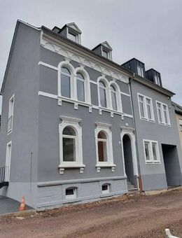 Sehr schöne, hochwertig sanierte 2-Raum-Wohnung mit Einbauküche - Trier