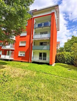 3-Zimmer mit eigenem Garten inkl. Stellplatz - Umfänglich renoviert - Freiburg (Breisgau)