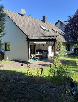 Familientraum in naturverbundener Lage, kleiner Wald inklusive! - Langenzenn