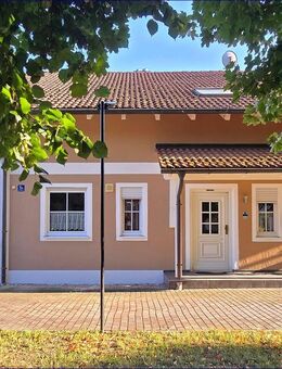 Große Doppelhaushälfte mit Einliegerwohnung oder als Büro - PV-Anlage - Energieklasse A - Südost-Ausrichtung - Kößlarn - Bäderdreieck - Kößlarn
