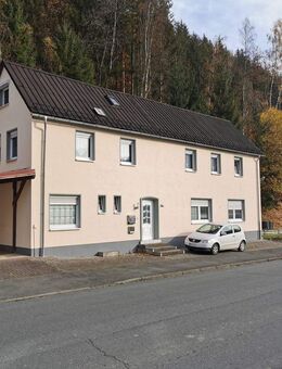 Ein-/Zweifamilienhaus in Bad Laasphe-Volkholz - Bad Laasphe