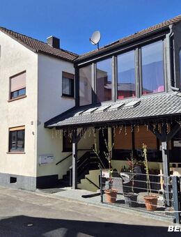 BERK Immobilien - gemütlich und sonnenverwöhnt: Ein- bis Zweifamilienhaus im Ortskern von Mömbris - Mömbris