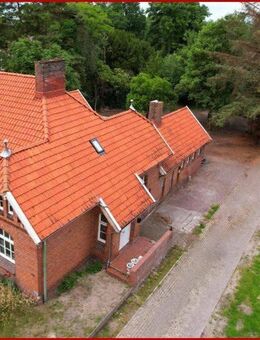 * Historische Denkmalgeschützte Doppelhaushälfte (rechts) in Wymeer, Ostfriesland * Komplett saniert 2022 * - Bunde