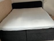 180x200 Boxspringbett mit Bettkasten. - Düsseldorf