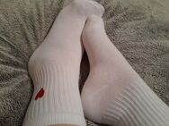 Tennissocken mit Herz getragen - Berlin