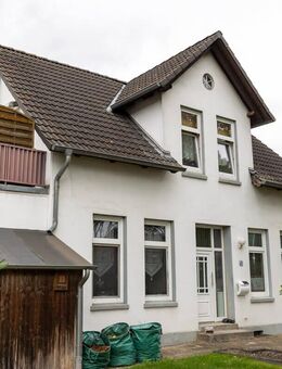 *** 2 FAMILIENHAUS mit BLICK ins GRÜNE sucht nach handwerklichem GESCHICK und NEUANFANG *** - Delmenhorst
