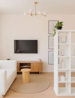 Erstbezug nach Komplettsanierung: Möbliertes Schmuckstück in Friedrichshain - Berlin