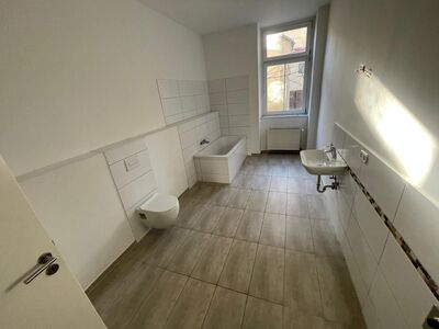 Großzügige 3-Zimmer-Wohnung im Erdgeschoss mit neuem Bad