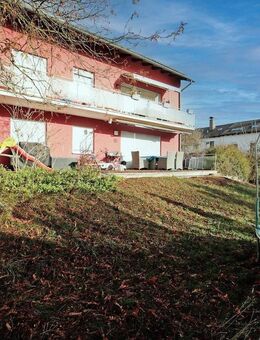 Mehrfamilienhaus mit Flächenpotenzial oder Baugrund mit Altbestand - Karlsfeld