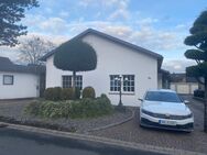 Provisionfrei - Freistehender Bungalow mit Einliegerwohnung - Moers