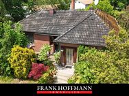 Einfamilienhaus auf großem Grundstück in Henstedt-Ulzburg (OT Rhen) - Henstedt-Ulzburg