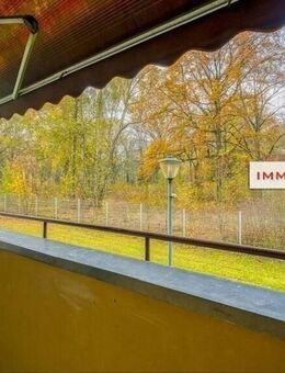 IMMOBERLIN.DE - Sympathische Wohnung mit Westbalkon in ruhiger Lage - Berlin