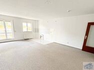 Helle Wohnung mit Balkon und Fahrstuhl !! Ideal als Kapitalanlage geeignet. - Zittau