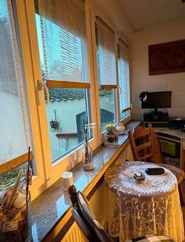 Essen-Haarzopf: Stilvolle Erdgeschosswohnung mit Wärmepumpe, Garage und eigenem Garten. - Essen