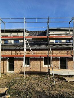 2 x Photovoltaik, 2 Luftwärmepumpen.25885 Ohrstedt. Doppelhaus. Neubau. KFW 40. 10 Zimmer, 4 Bäder - Oster-Ohrstedt