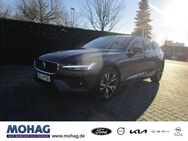 Volvo V60, Kombi B4 Diesel EU6d Core digitales Sitze HarmanKardon, Jahr 2023 - Gelsenkirchen