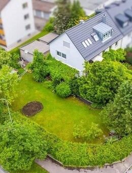 Eigennutzung im EG möglich! Vermietetes 3-Parteien-Haus auf sonnigem Eckgrundstück in ruhiger Lage - Gräfelfing