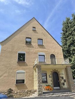 Helle Eigentumswohnung im Dachgeschoss mit Garage und Garten in ruhiger Wohnlage von Koblenz-Niederberg - Koblenz