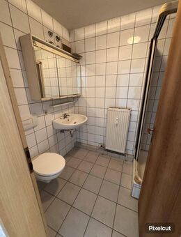 Charmante 2-Zimmer-Dachgeschosswohnung mit Balkon und Stellplatz auch als Kapitalanlage - Pforzheim
