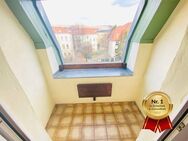 In Renovierung I Balkon I moderne Einbauküche I Tageslichtbad mit Badewanne - Dresden