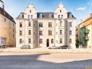 Vermietete, denkmalgeschützte 4 Zimmer Wohnung in hervorragender Lage mit zwei Stellplätzen. - Regensburg