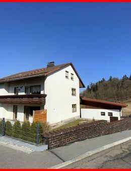 Zweifamilienhaus in bester Lage in Regen - Regen
