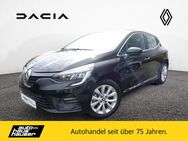 Renault Clio, E-Tech Intens 140, Jahr 2022 - Aldingen