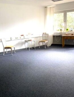 Praxisraum unterzuvermieten, ruhig/zentral, Bonn Blick auf Alten Friedhof. Für Coaching, Therapie, Gruppenarbeit, 38 qm - Bonn