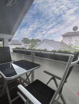 Tolle 2,5 Zimmer-Dachgeschosswohnung in Mering mit Balkon und zusätzlichem Hobbyraum - Mering