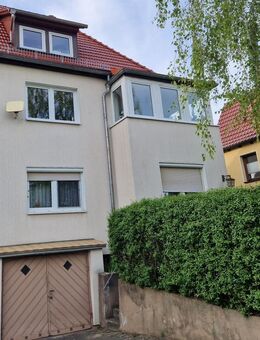 Zweifamilienhaus (als Einfamilienhaus nutzbar) in Erfurt-Hochheim - Erfurt