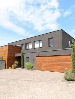 Exklusives, modernes Wohnanwesen mit Doppelgarage in schöner Randlage nahe Cloppenburg - Cappeln (Oldenburg)
