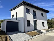 Ihr neues Zuhause in zentraler Lage von Hochhausen mit Garage und Garten - Tauberbischofsheim