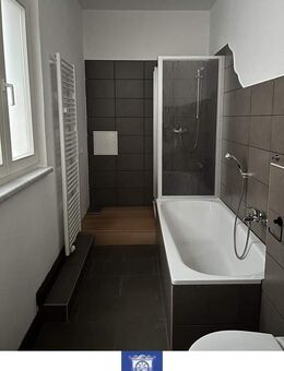 Alles was das Herz begehrt! Perfekte Wohnung mit Einbauküche, Balkon und Parkett! - Bautzen