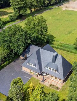 Bremen - Oberneuland | Frisch sanierte Villa mit viel Platz, hochwertiger Ausstattung, Hallenbad, Sauna und Doppelgarage in traumhafter Lage - Bremen