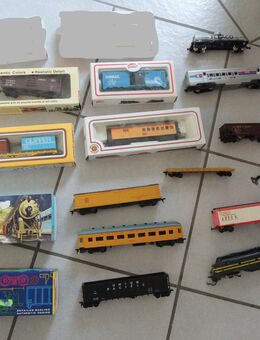 Modellbahn HO US Waggons kein Märklin Fleischmann Roco Lima USA - Langenhagen