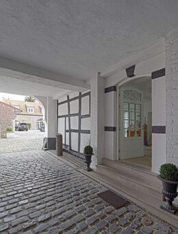 Historisches Erbe trifft auf luxuriösen Rückzugsort: Mitten in Meerbusch-Büderich - Meerbusch