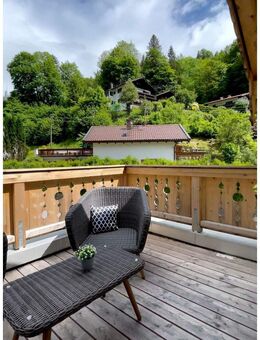 Top-renovierte Wohnung mit großer Terrasse am Alpbach bei der Schneekapelle - Tegernsee