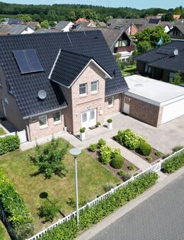 Exklusives Wohnen unweit von Hamburg - Lichtdurchflutetes Kapitänshaus mit Doppelgarage *** 360 Grad Rundgang *** - Buxtehude