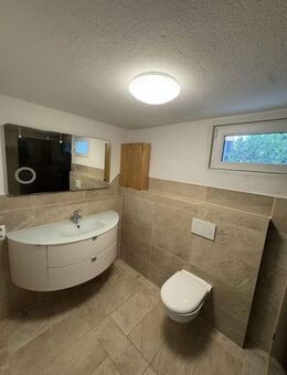 Gemütliche möblierte 2-Zimmer-Wohnung mit Stellplatz und Garage - Freudenstadt