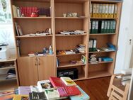 Bücherschrank und kleiner Schrank für Drucker - Ludwigsburg