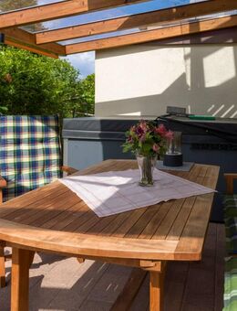 **Voll ausgebaute Doppelhaushälfte mit gemütlichem Garten und Garage in ruhiger Lage** - Kolbermoor