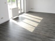 * mit Balkon * 1 Zimmer Wohnung im Zentrum von Werdau zu vermieten ! - Werdau