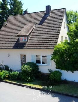 Charmantes Zweifamilienhaus mit idyllischem Garten in Traumlage - Schweinfurt