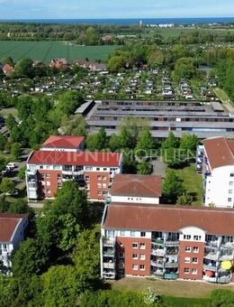 Sanierte Eigentumswohnung mit Sonnenbalkon und Parkplatz - Rostock