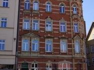 MITTEN IN DER ALTSTADT - 2 Zimmer-Wohnung mit Fahrstuhl (WG geeignet) - Erfurt
