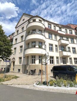 Großzügige Wohnung mit 2 Balkonen sowie 2 Bädern in der Nähe vom Großen Garten - Dresden