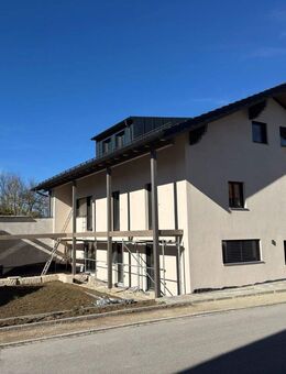 Neue großzügige 2-Zi.-EG-Gartenwohnung mit Fußbodenheizung und großer Südterrasse - Übersee