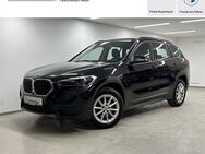 BMW X1, sDrive18i Advantage GBA, Jahr 2022 - Rosenheim
