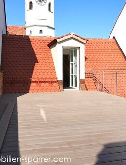 EXKLUSIV SANIERTE 3-ZIMMER-WOHNUNG MIT DACHTERRASSE IN DER ALTSTADT WEIDENS - Weiden (Oberpfalz)